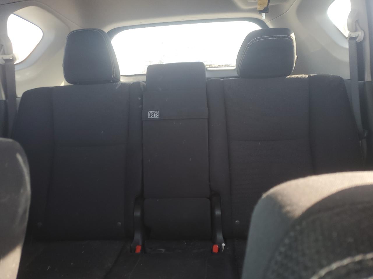 2016 Toyota RAV 4 - Image 10