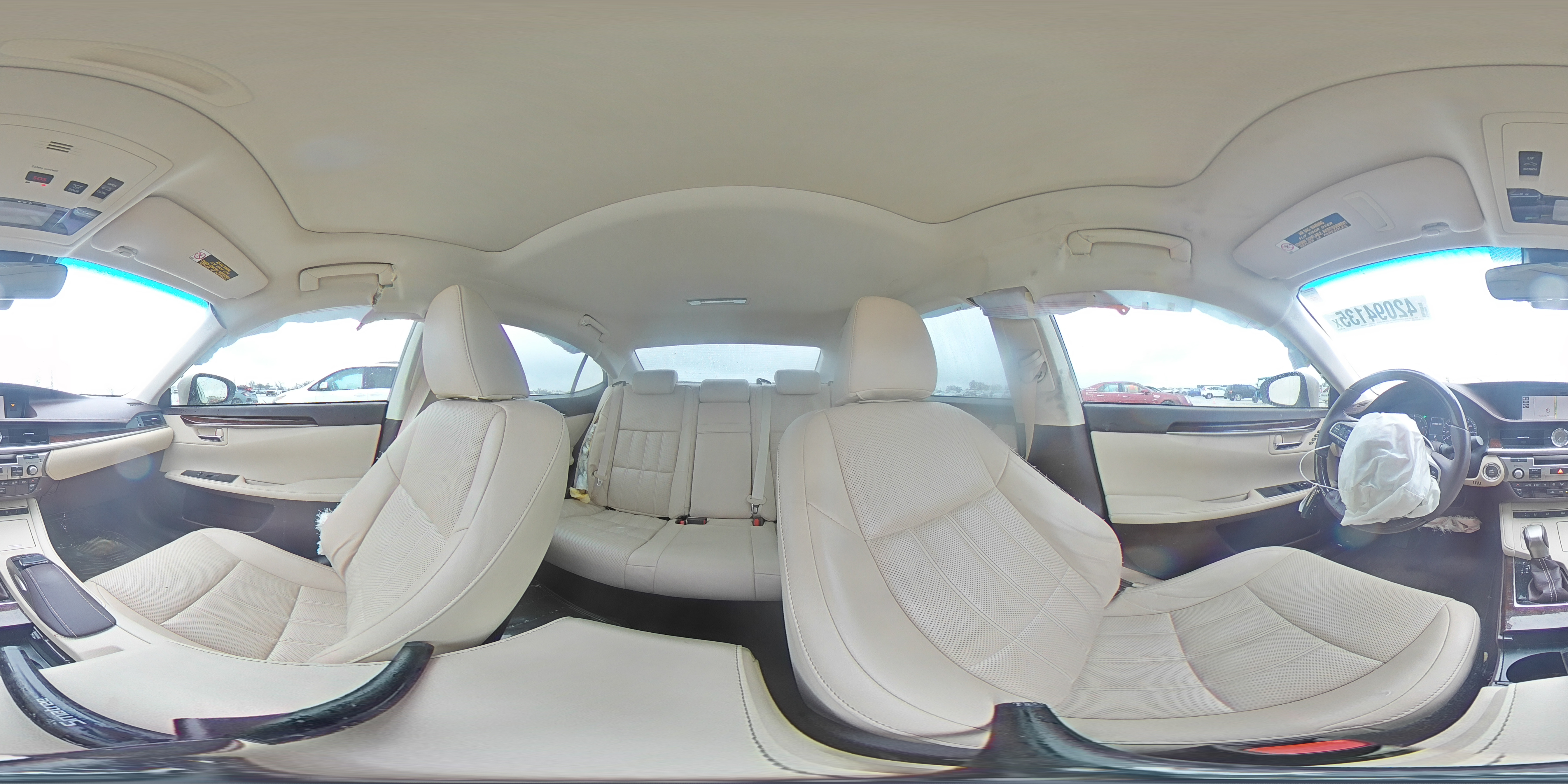 2018 Lexus ES - Image 13