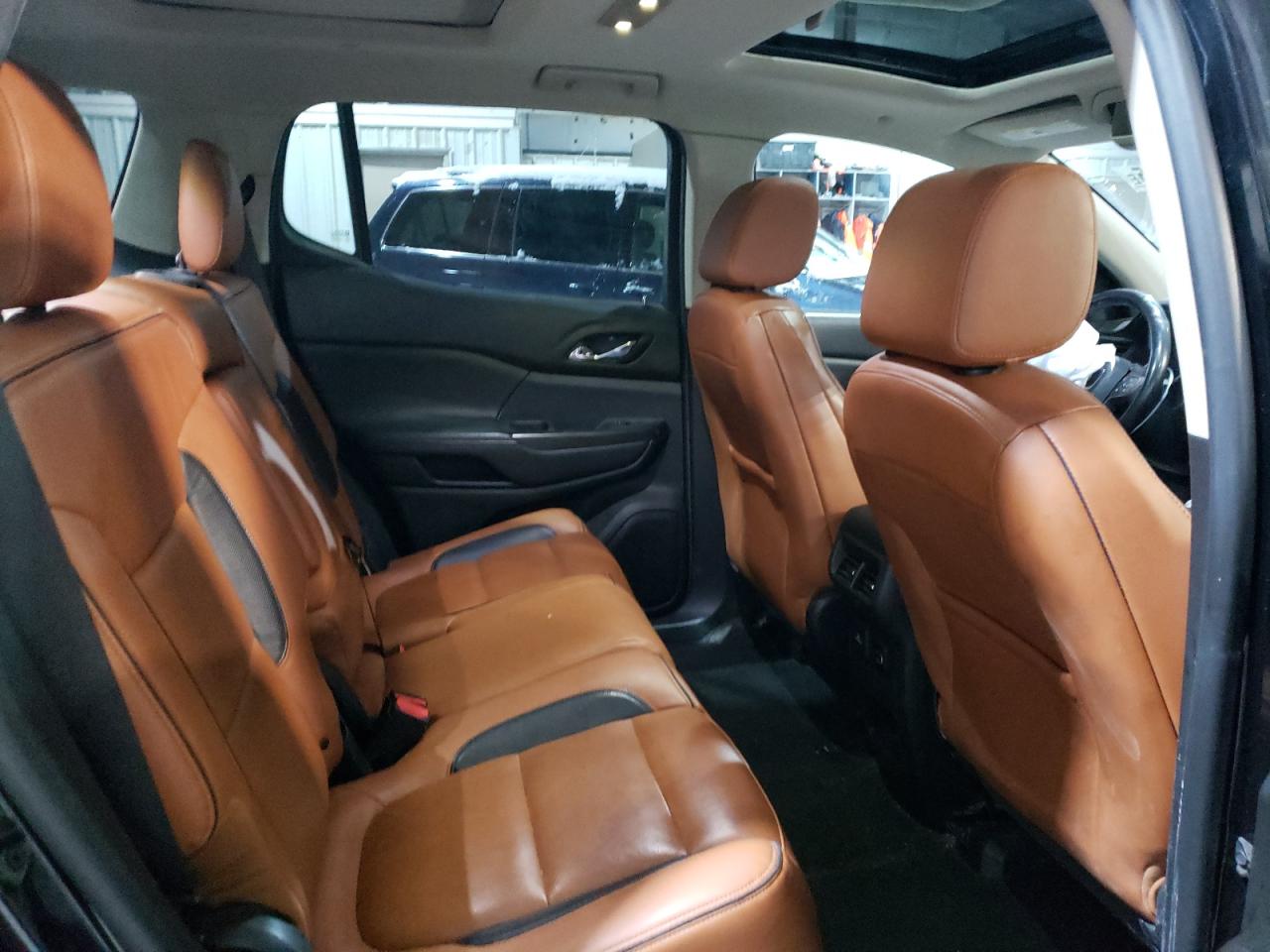 2017 GMC Acadia - Image 11