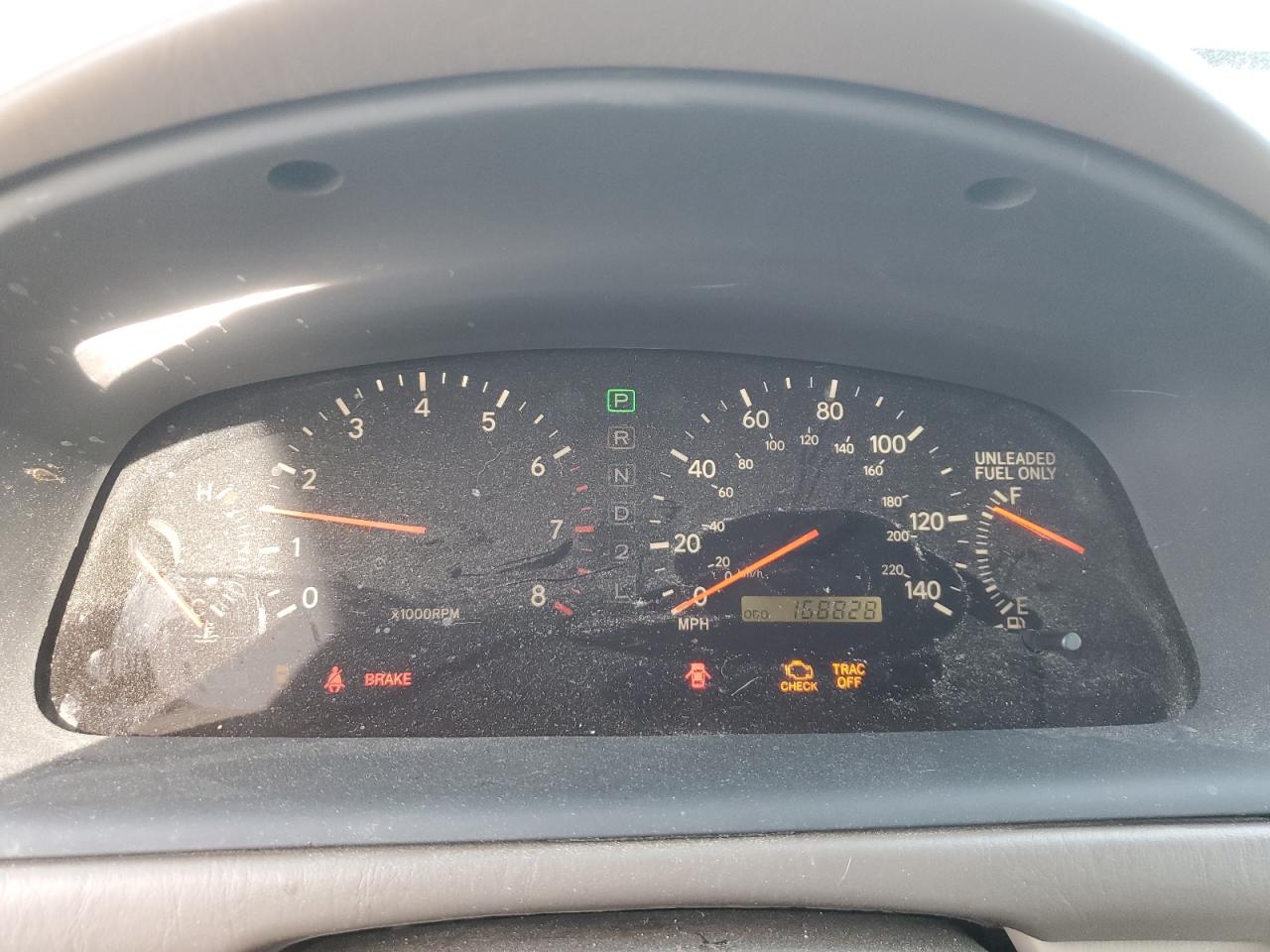 2000 Lexus ES - Image 9