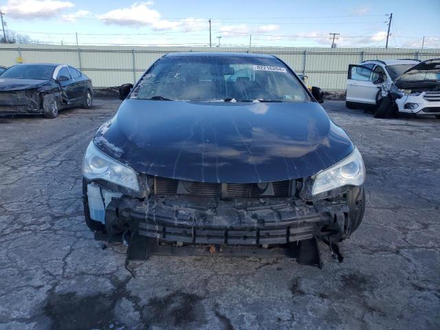 Sedans TOYOTA CAMRY 2017 Czarny