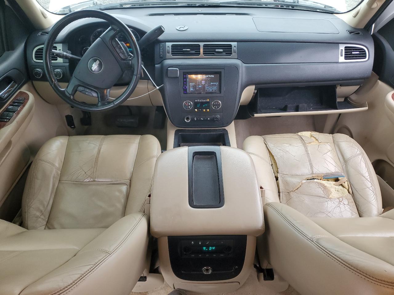 2007 Chevrolet Suburban - Image 8