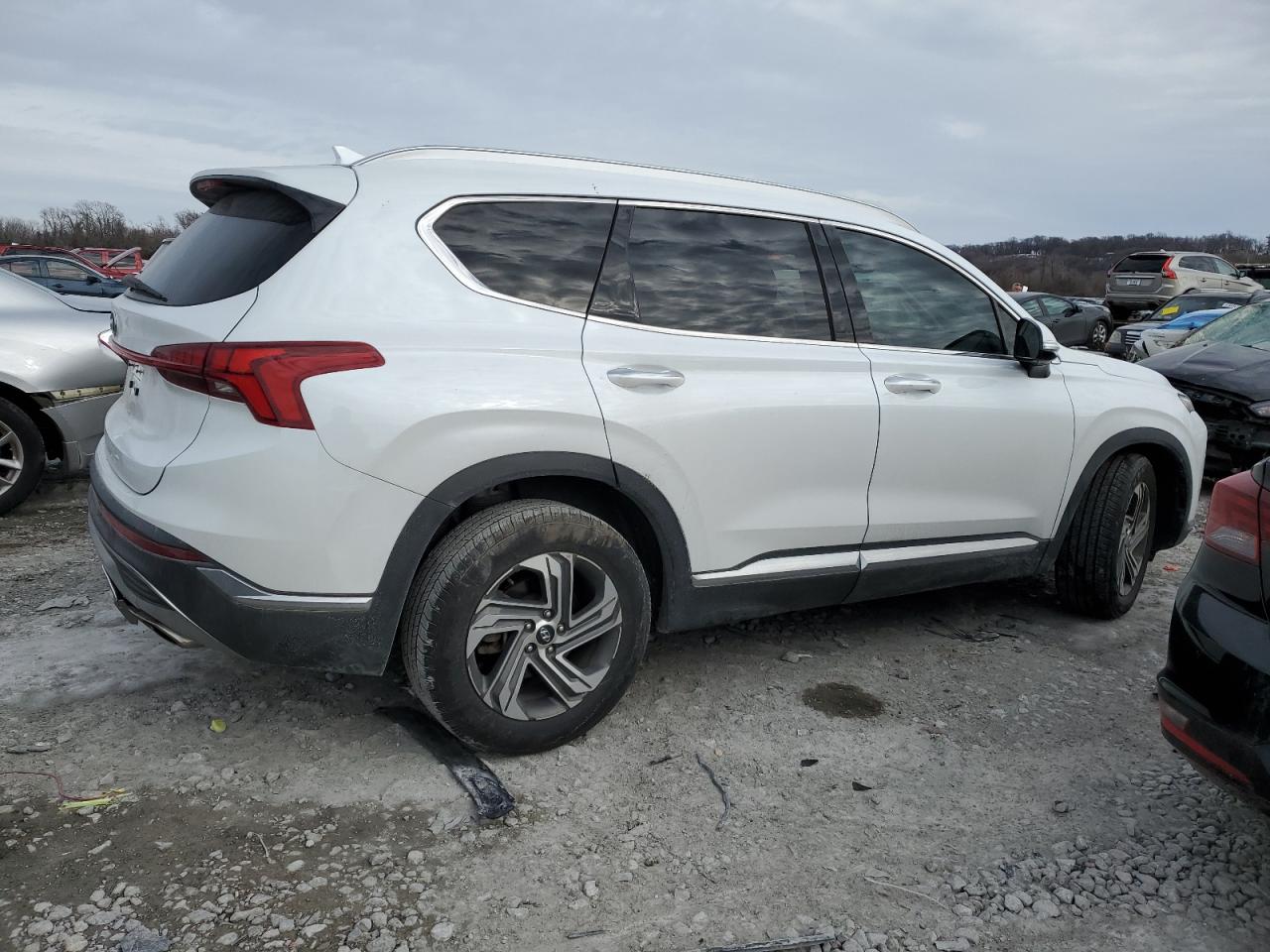 2021 Hyundai Santa Fe - Image 3