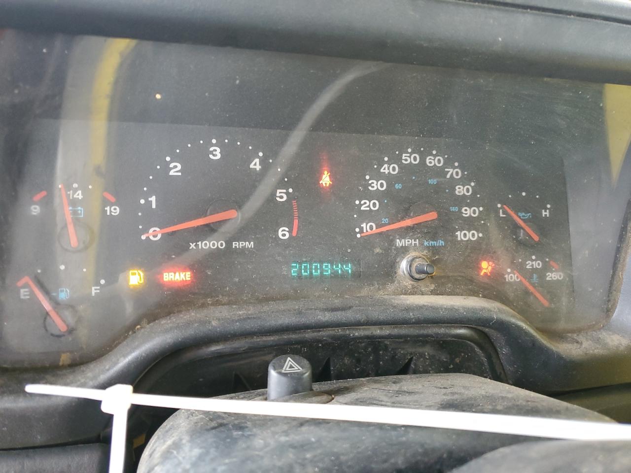 2004 Jeep Wrangler - Image 9