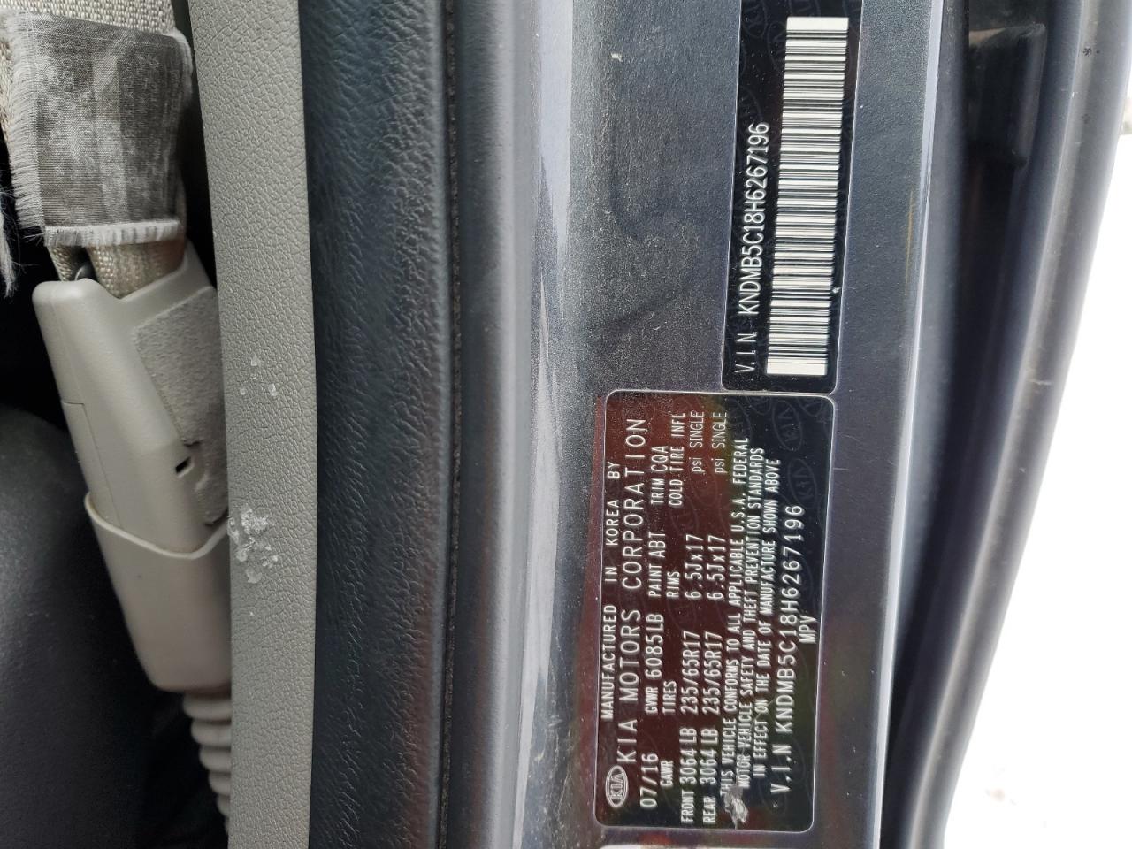 2017 Kia Sedona - Image 13