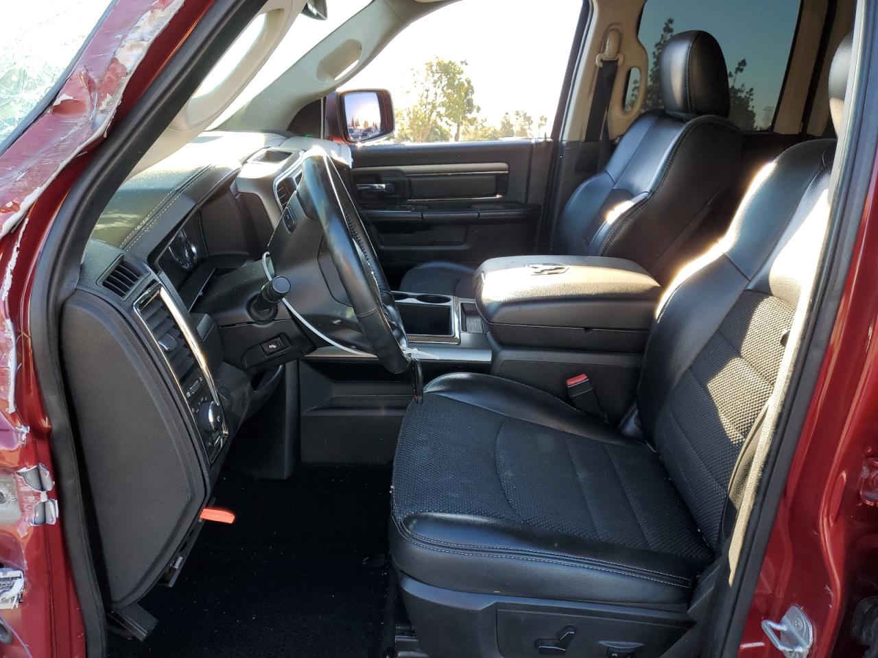 2014 RAM 1500 - Image 7
