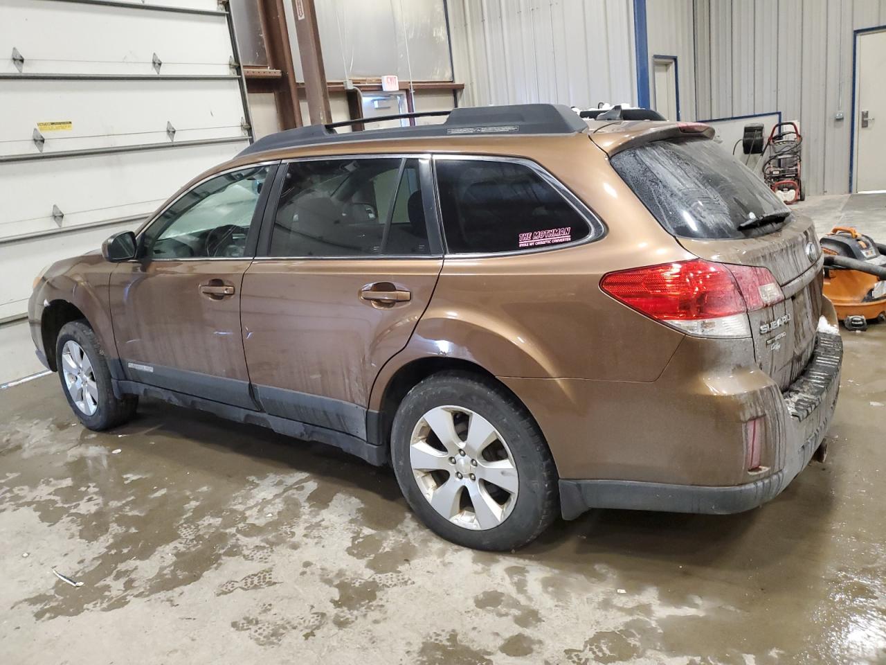 2011 Subaru Outback - Image 2