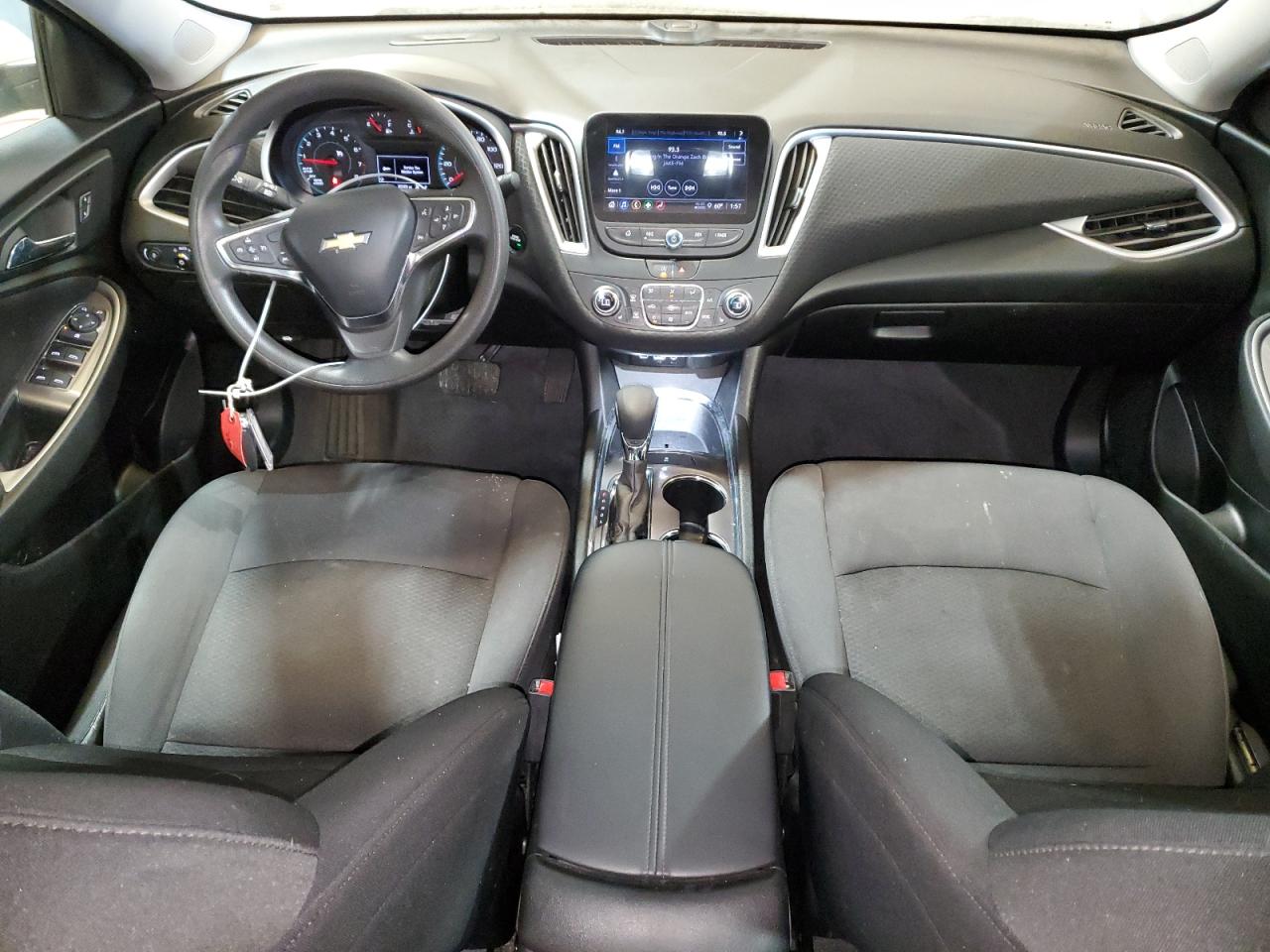 2023 Chevrolet Malibu - Image 8