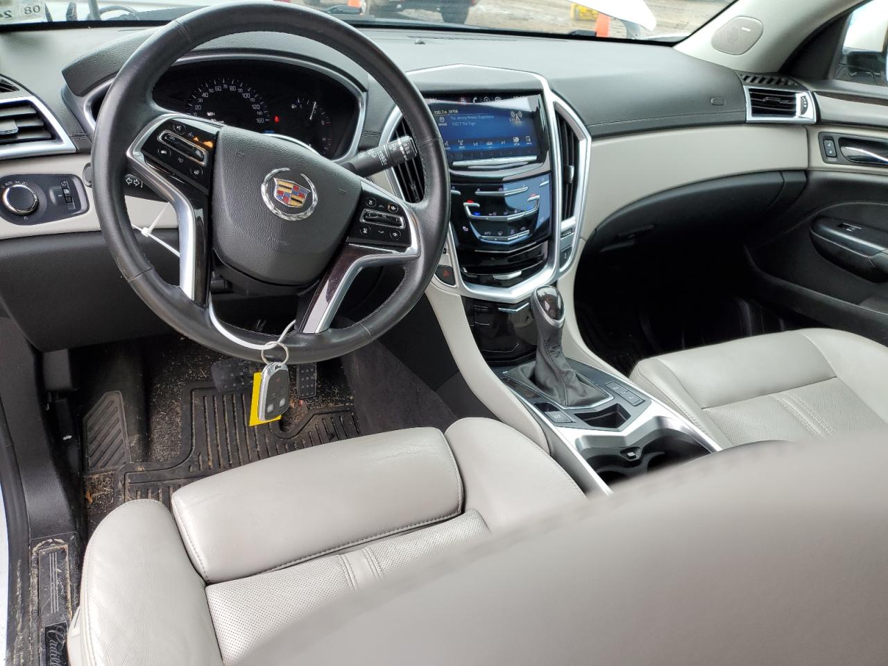2015 Cadillac SRX - Image 8