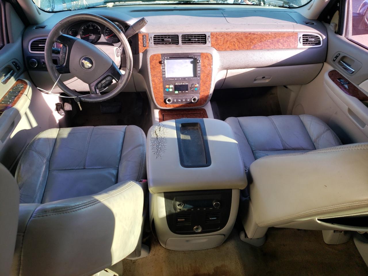 2007 Chevrolet Avalanche - Image 8
