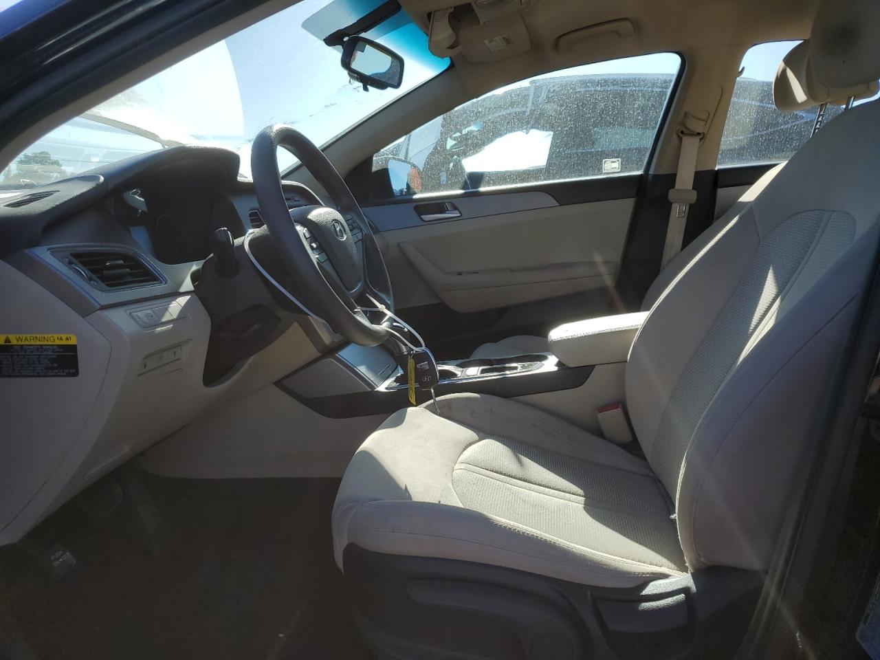 2016 Hyundai Sonata - Image 7