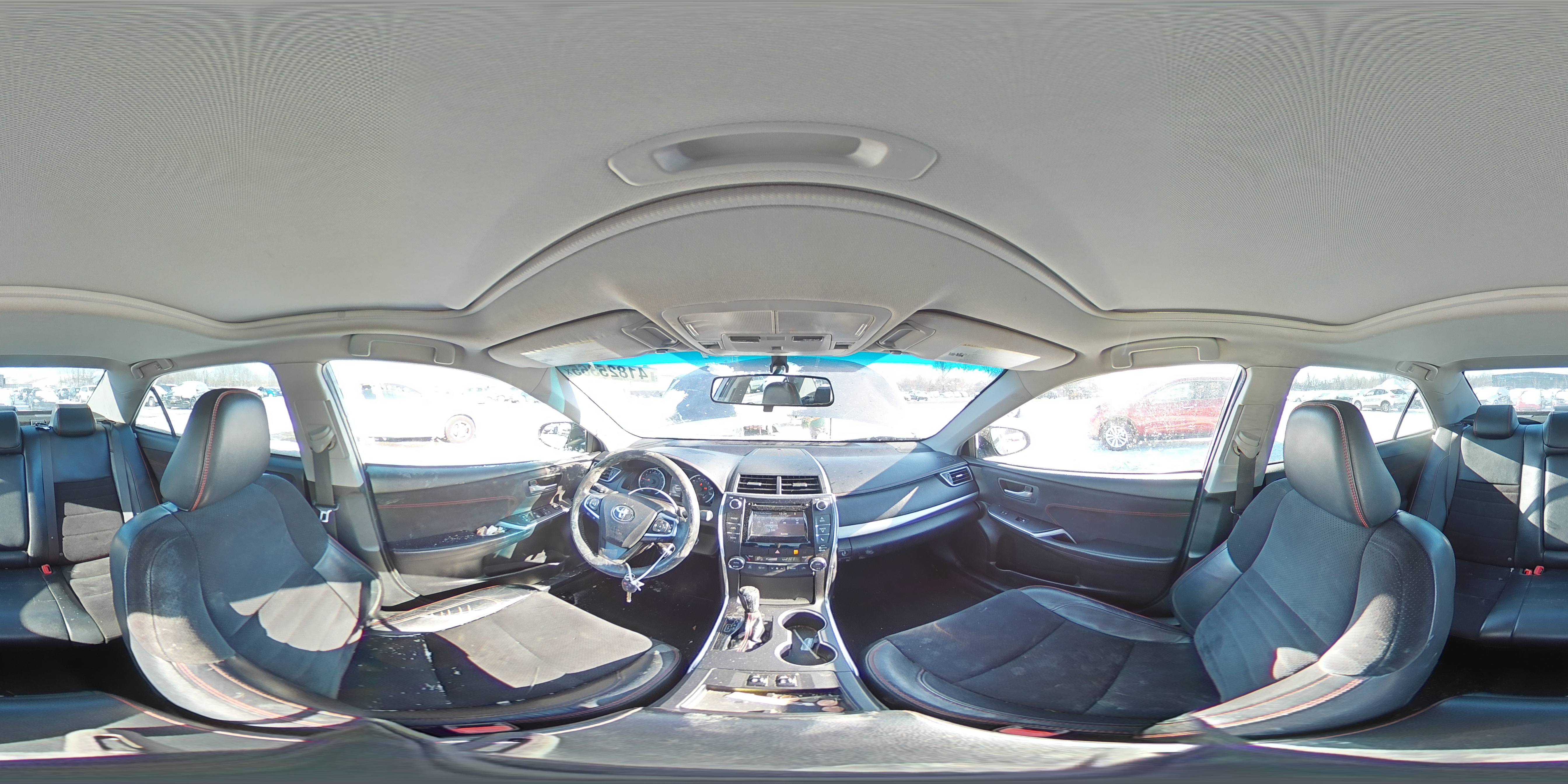 2015 Toyota Camry - Image 13
