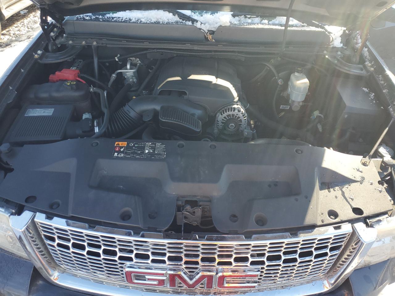 2011 GMC Sierra - Image 11
