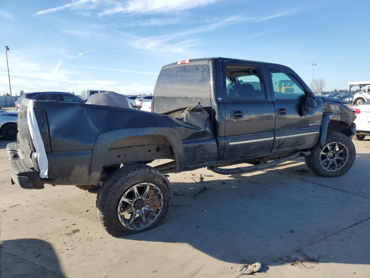 2004 Chevrolet Silverado - Image 3