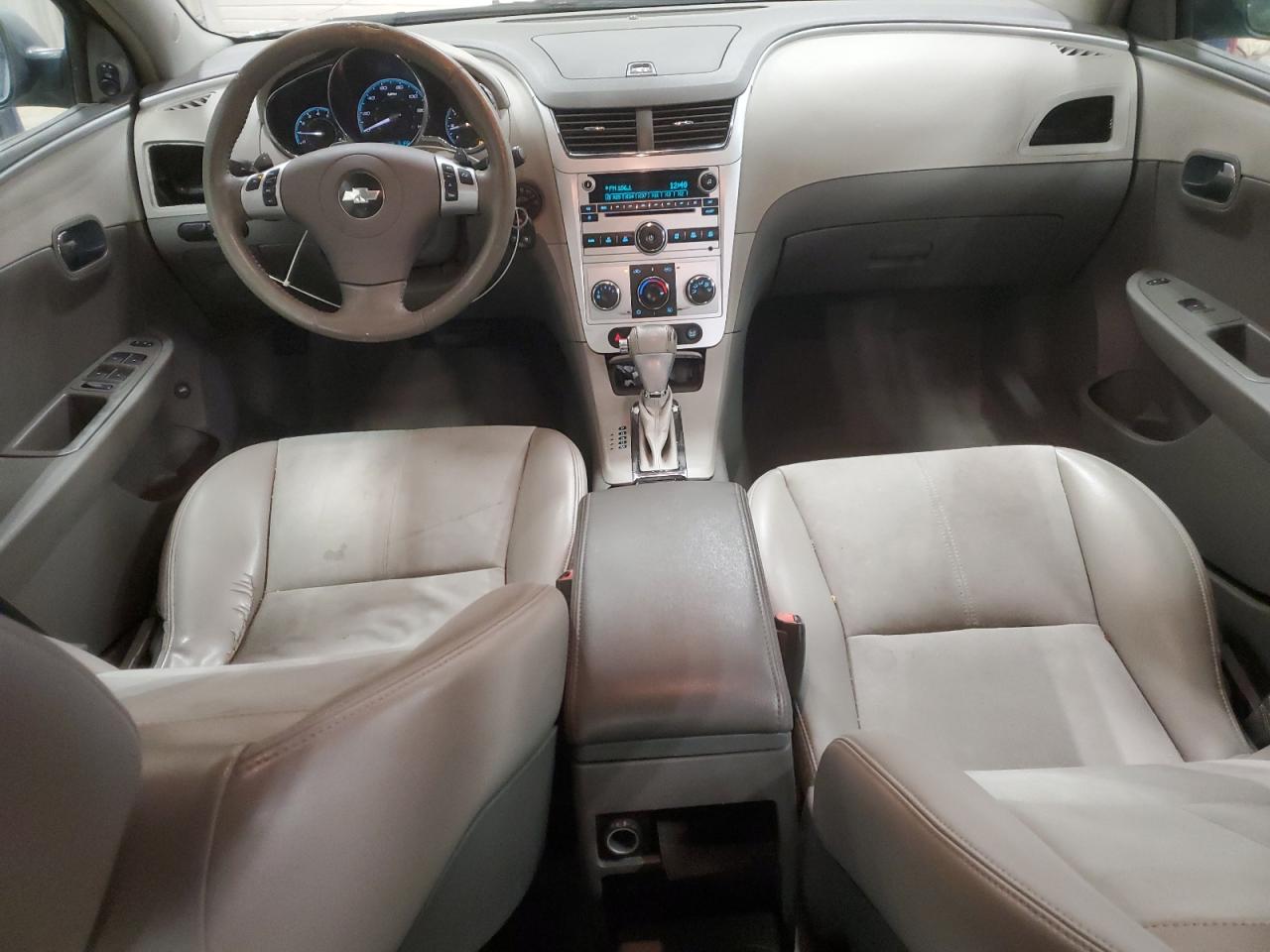 2009 Chevrolet Malibu - Image 8