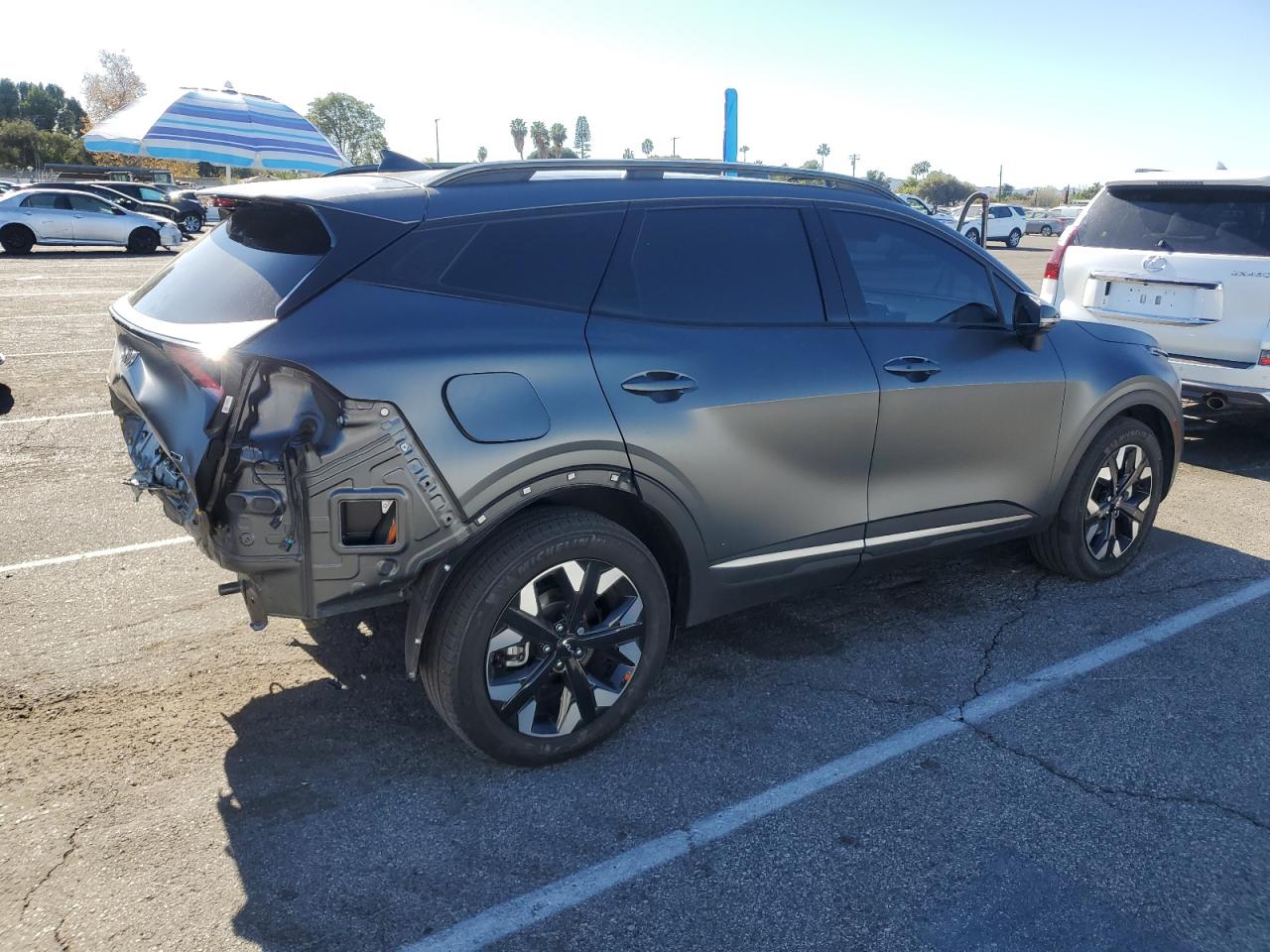 2023 Kia Sportage - Image 3