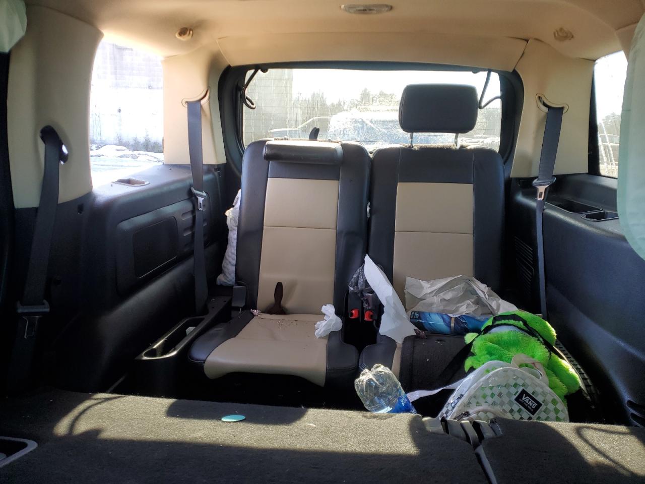 2010 Ford Explorer - Image 10