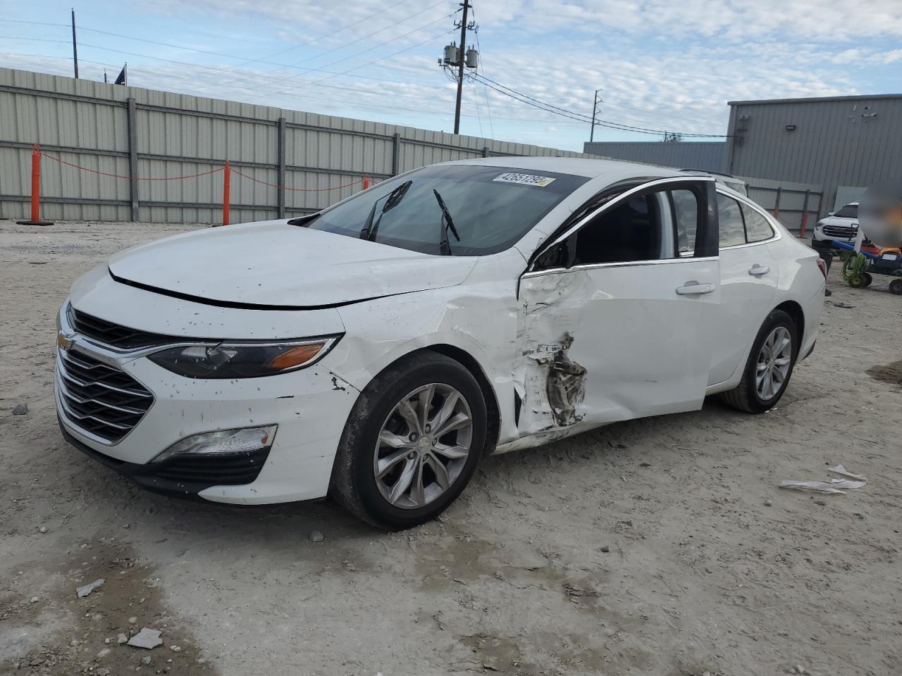 2019 Chevrolet Malibu - Image 1