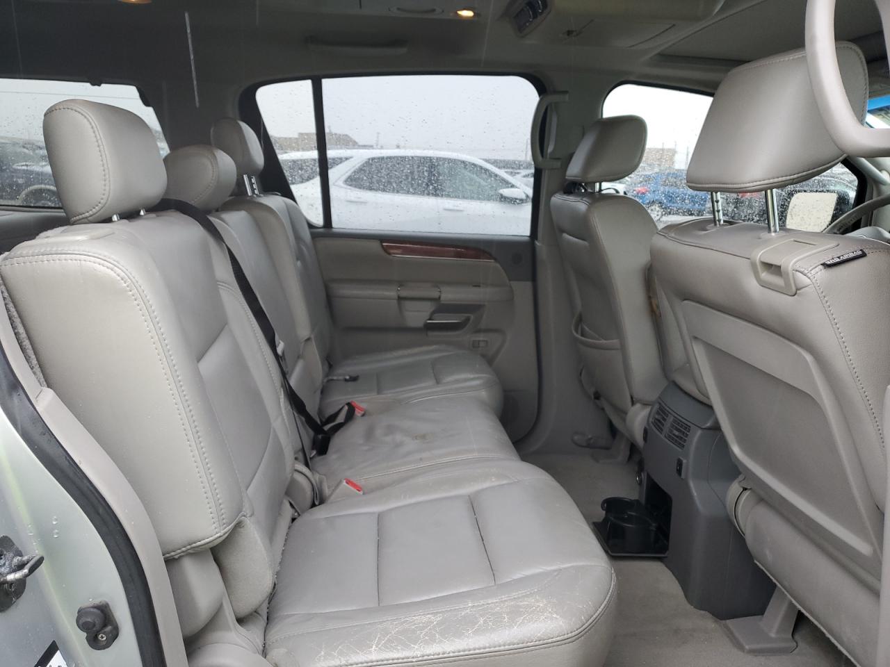 2008 Infiniti QX56 - Image 11
