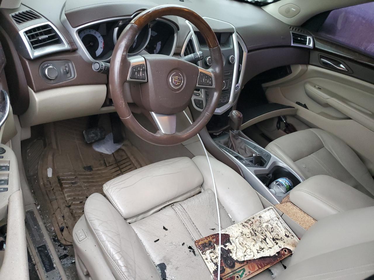 2010 Cadillac SRX - Image 8