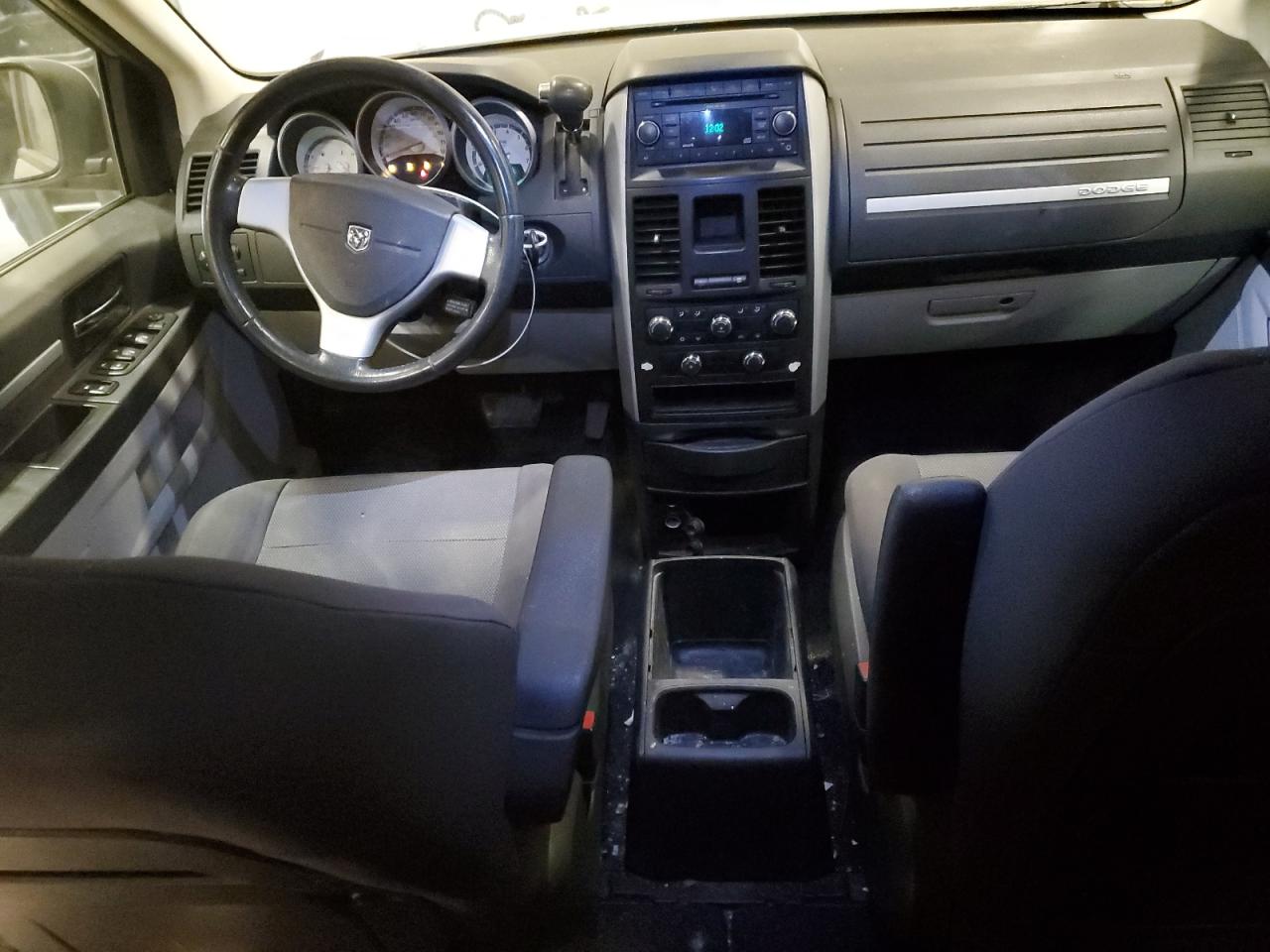 2008 Dodge Caravan - Image 8