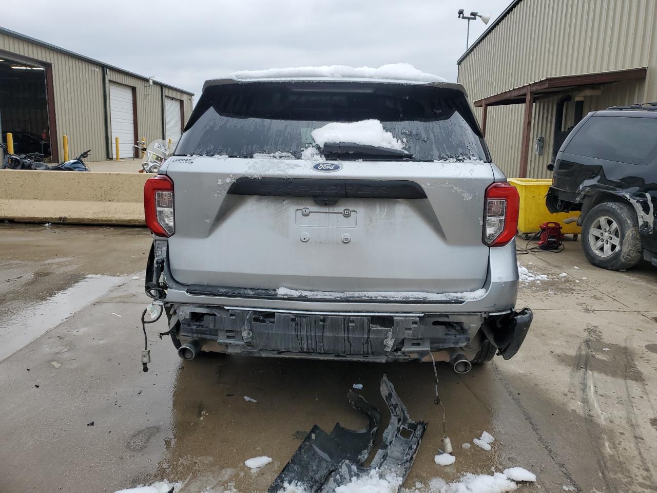 2022 Ford Explorer - Image 6