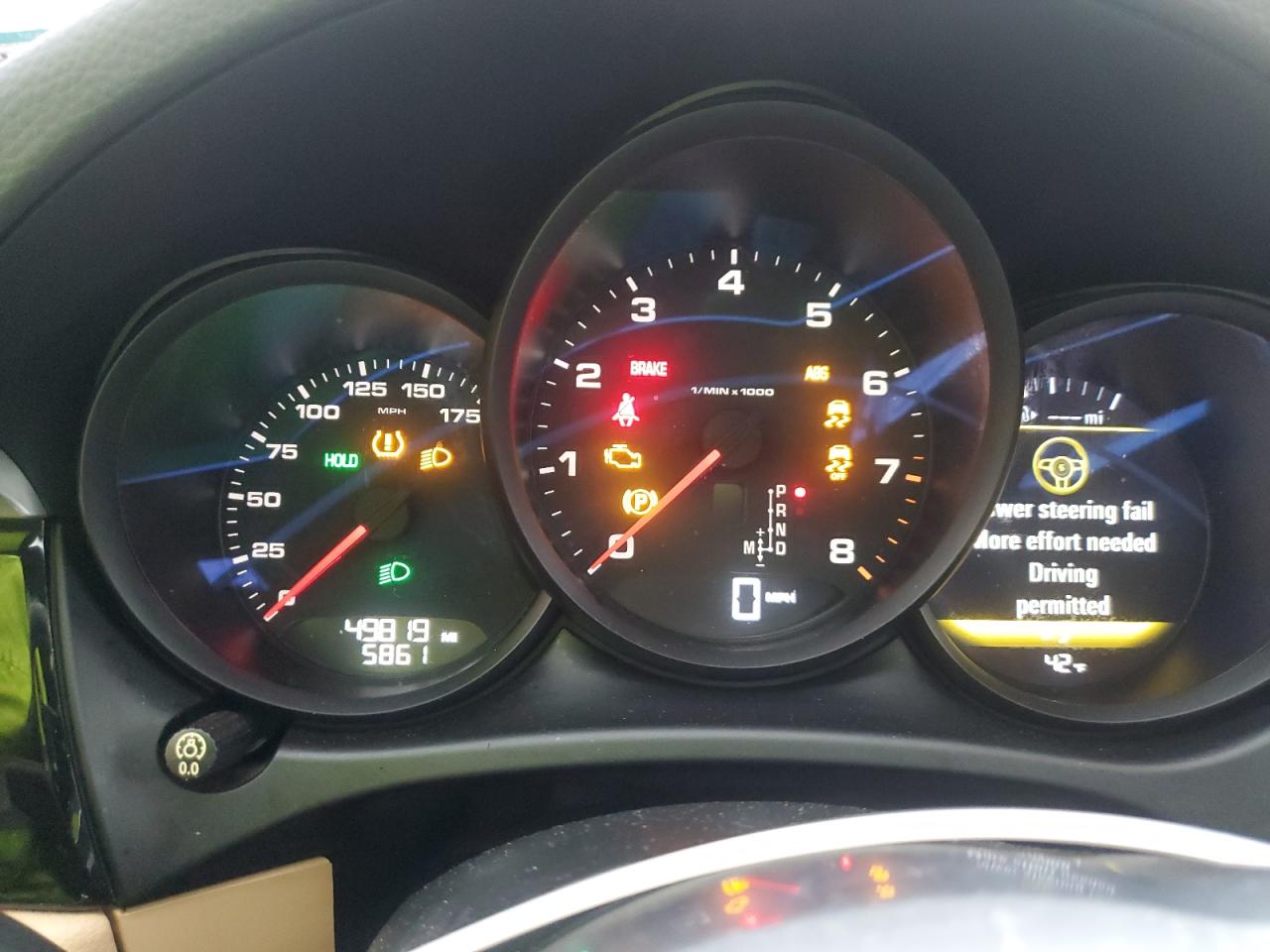 2018 Porsche Macan - Image 9