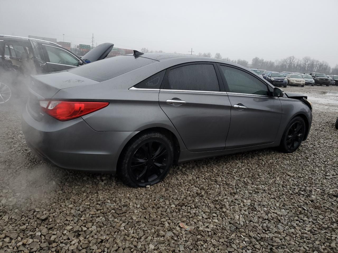 2012 Hyundai Sonata - Image 3