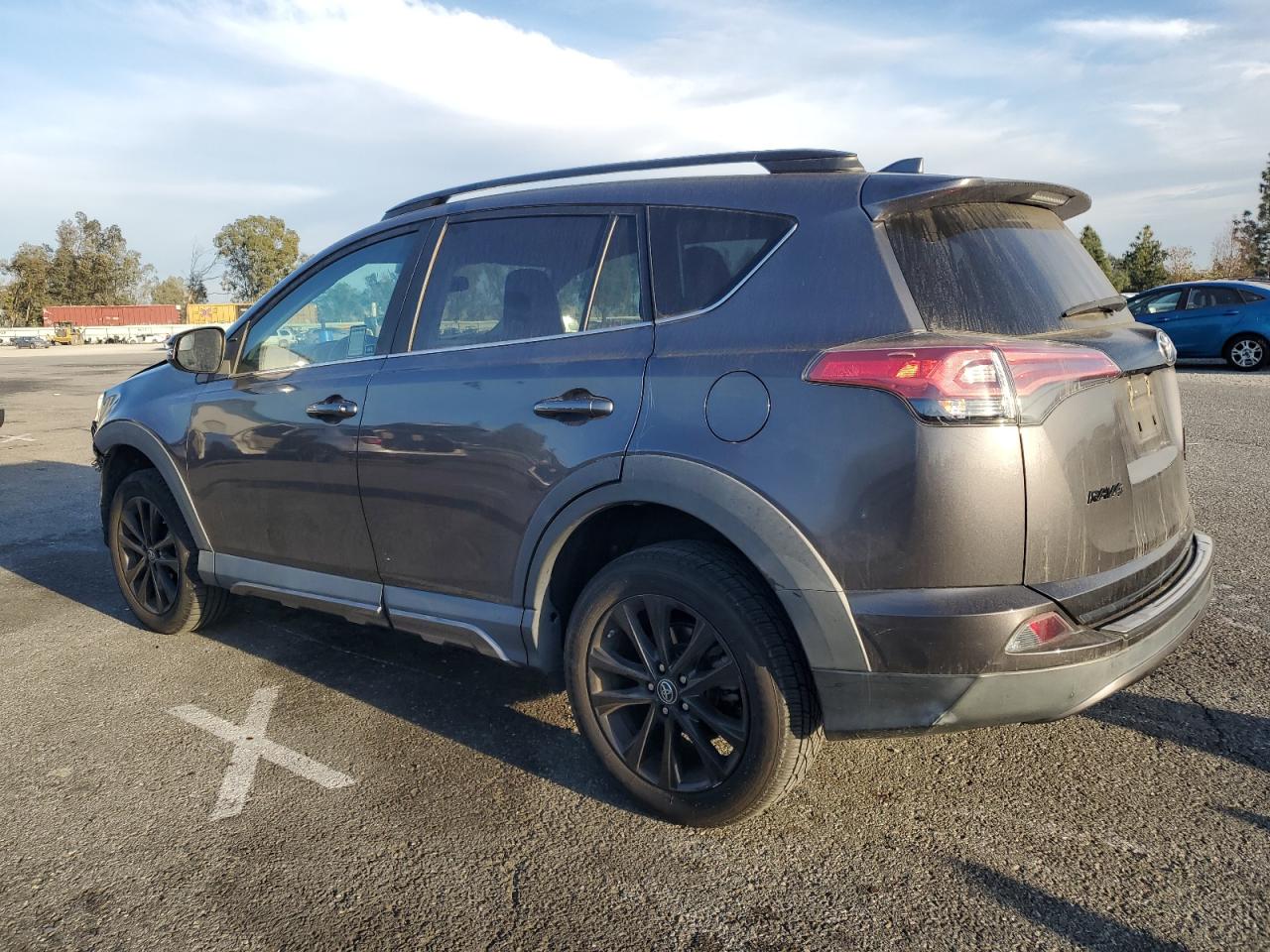 2018 Toyota RAV 4 - Image 2