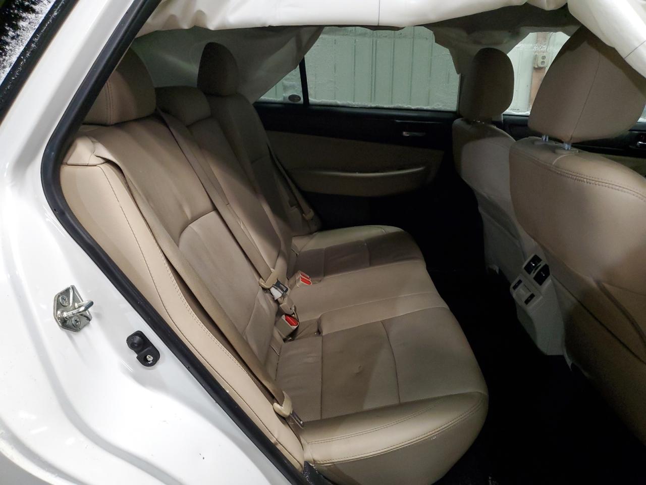 2018 Subaru Outback - Image 11