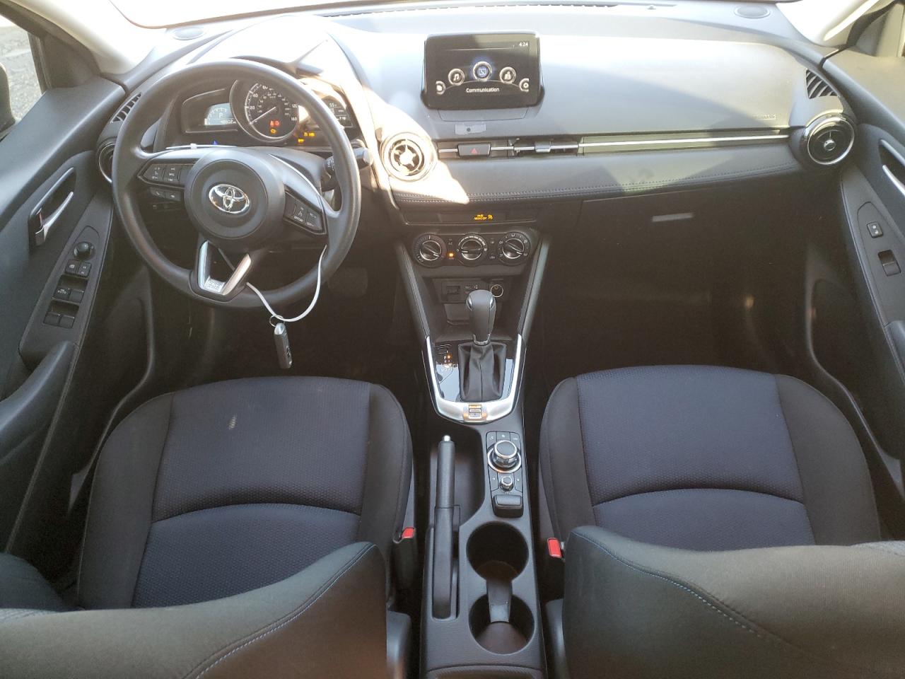 2020 Toyota Yaris - Image 8