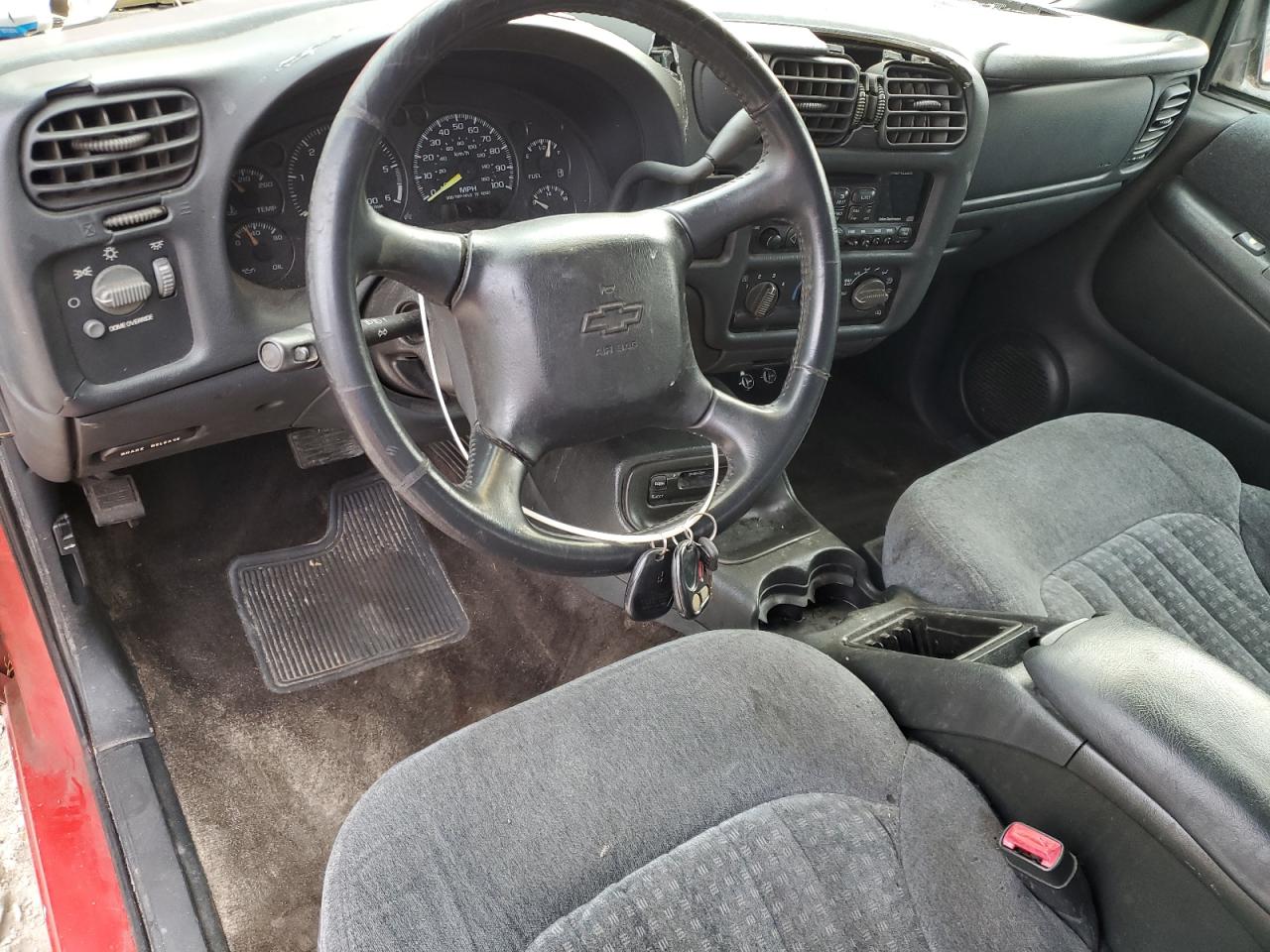 2000 Chevrolet S-10 Pickup - Image 8
