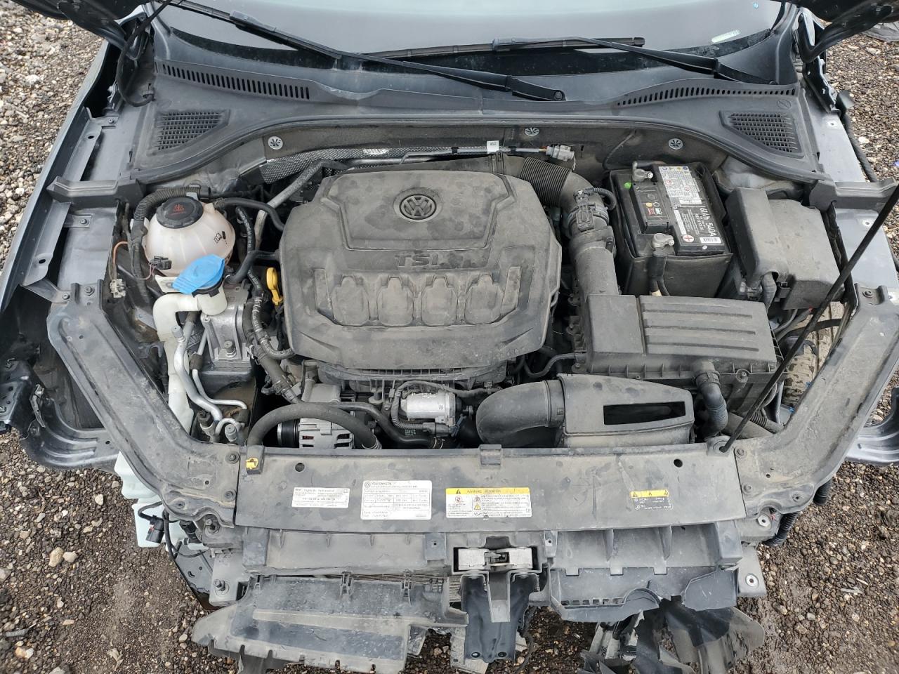 2020 Volkswagen Passat - Image 11