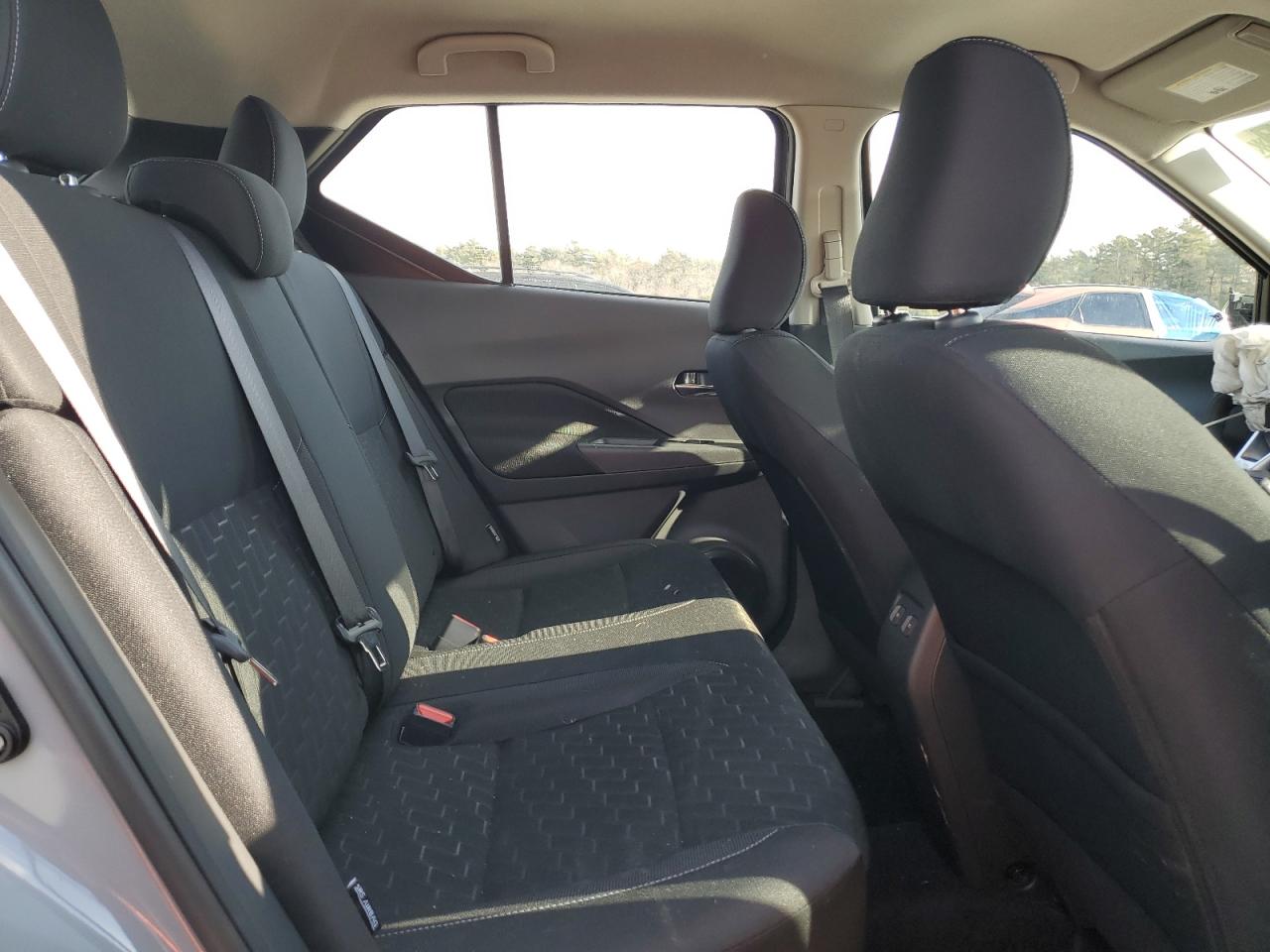 2024 Nissan Kicks - Image 11