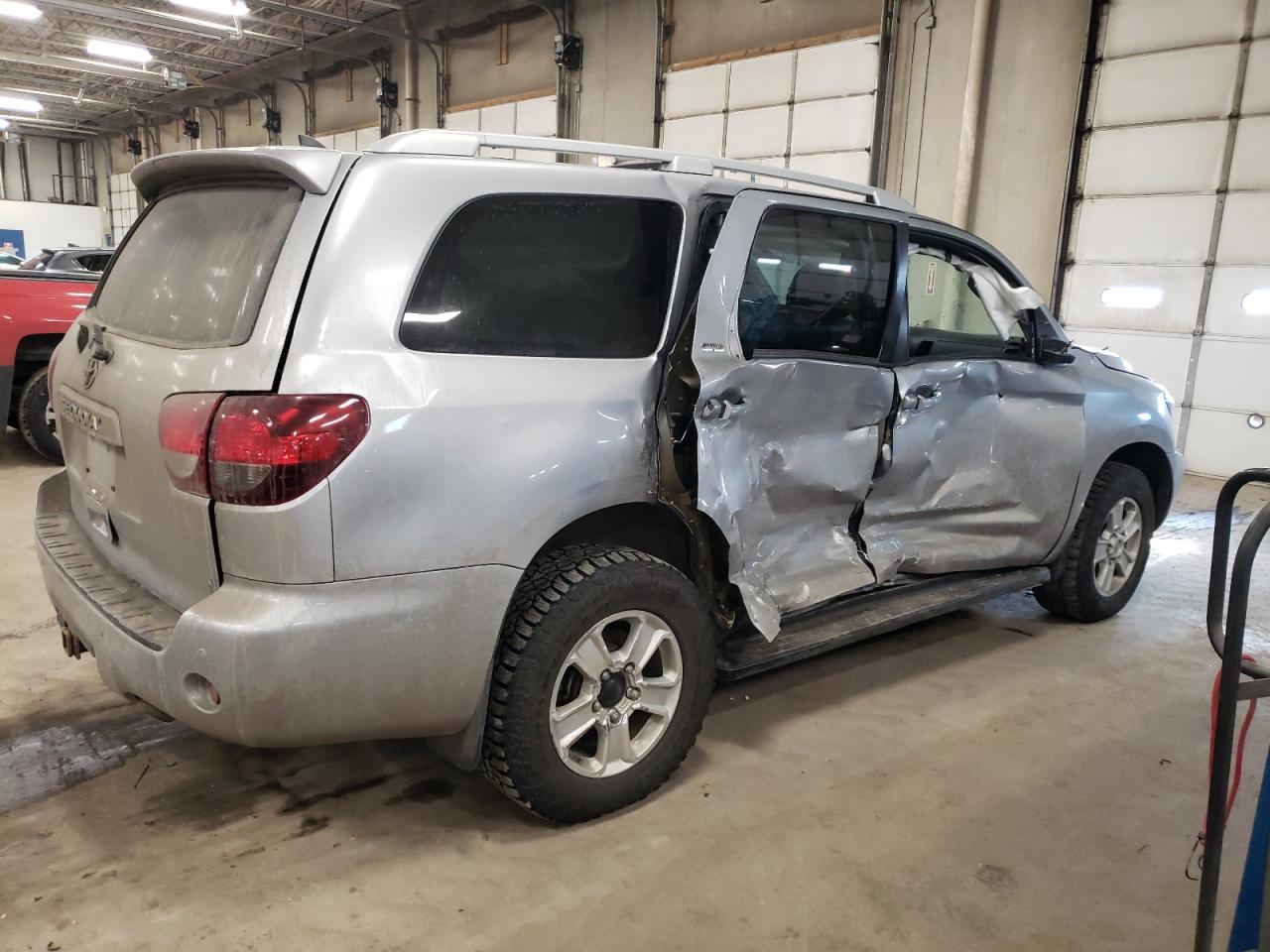 2019 Toyota Sequoia - Image 3