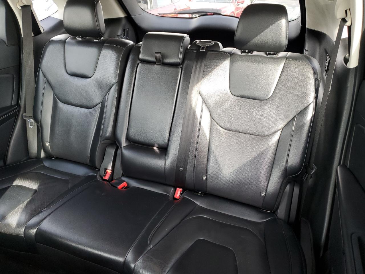 2022 Ford Edge - Image 10