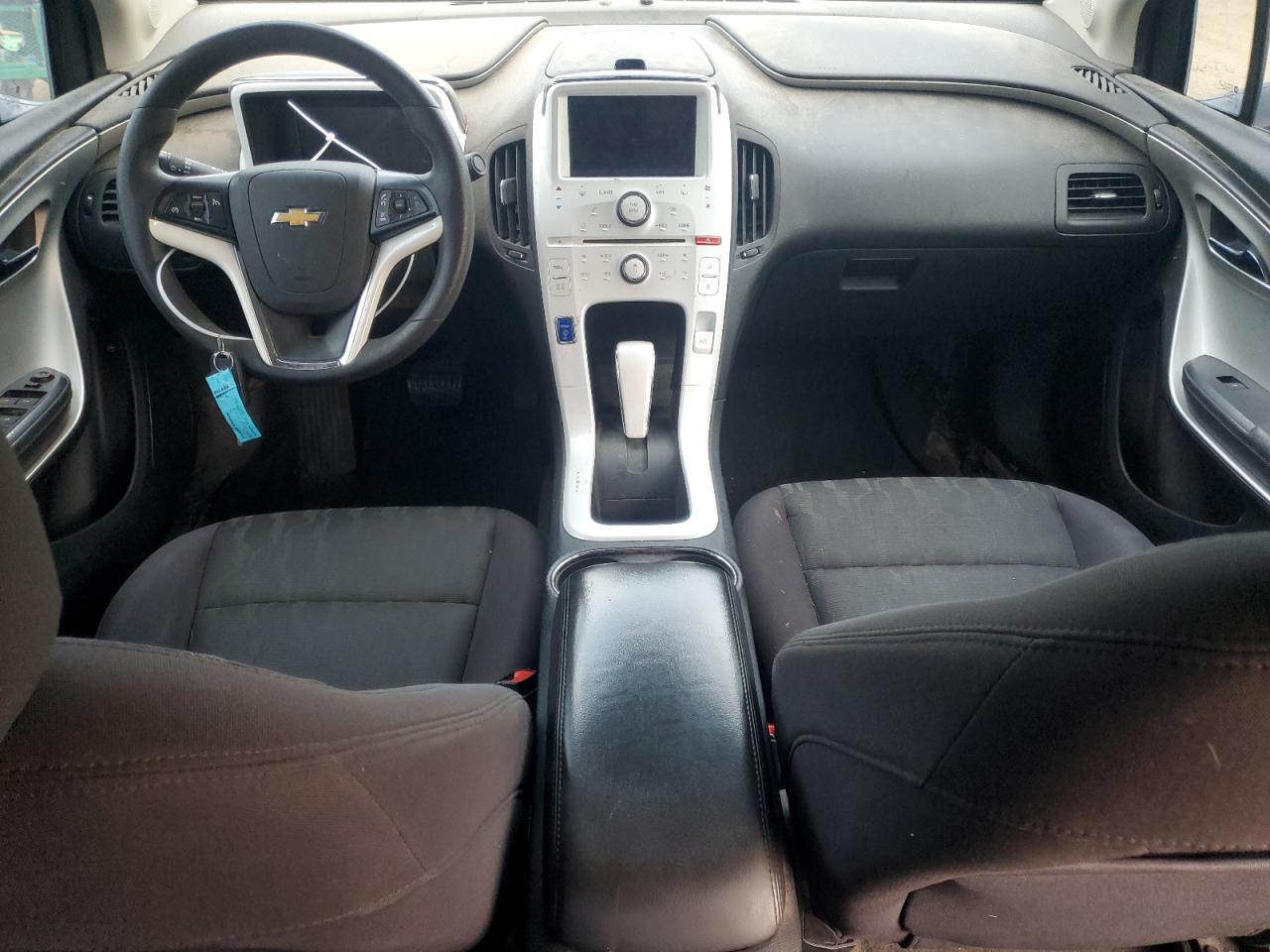 2013 Chevrolet Volt - Image 8