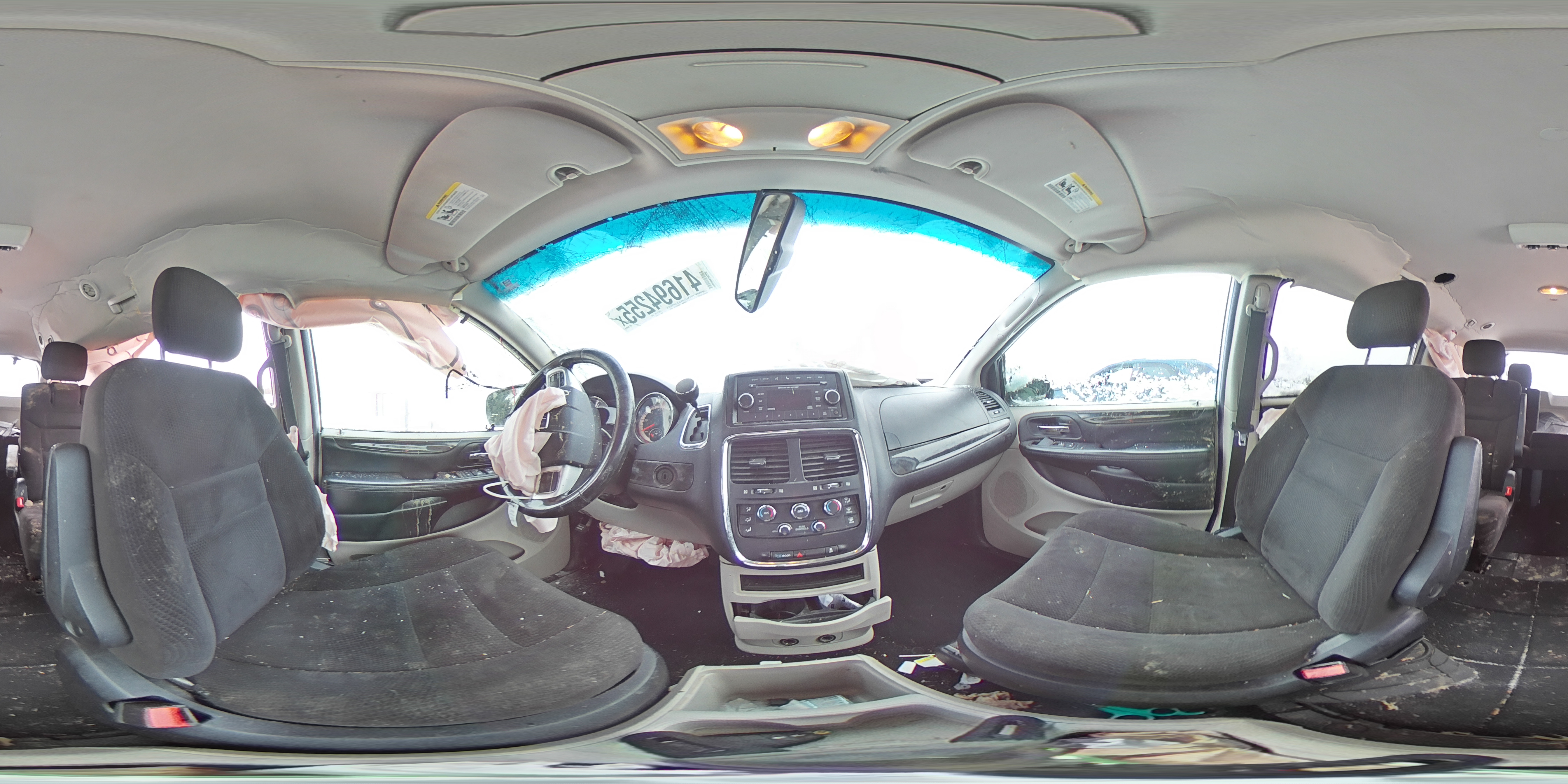 2016 Dodge Caravan - Image 14