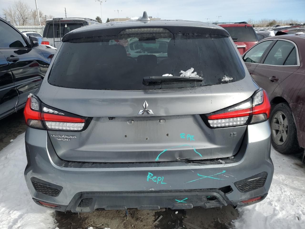 2020 Mitsubishi Outlander - Image 6
