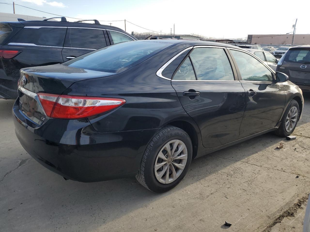 2015 Toyota Camry - Image 3