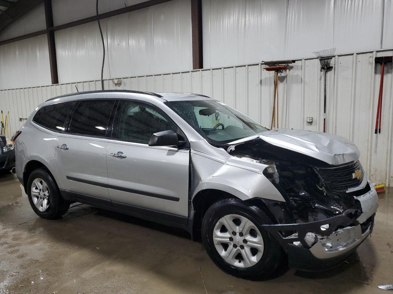 2016 Chevrolet Traverse - Image 4