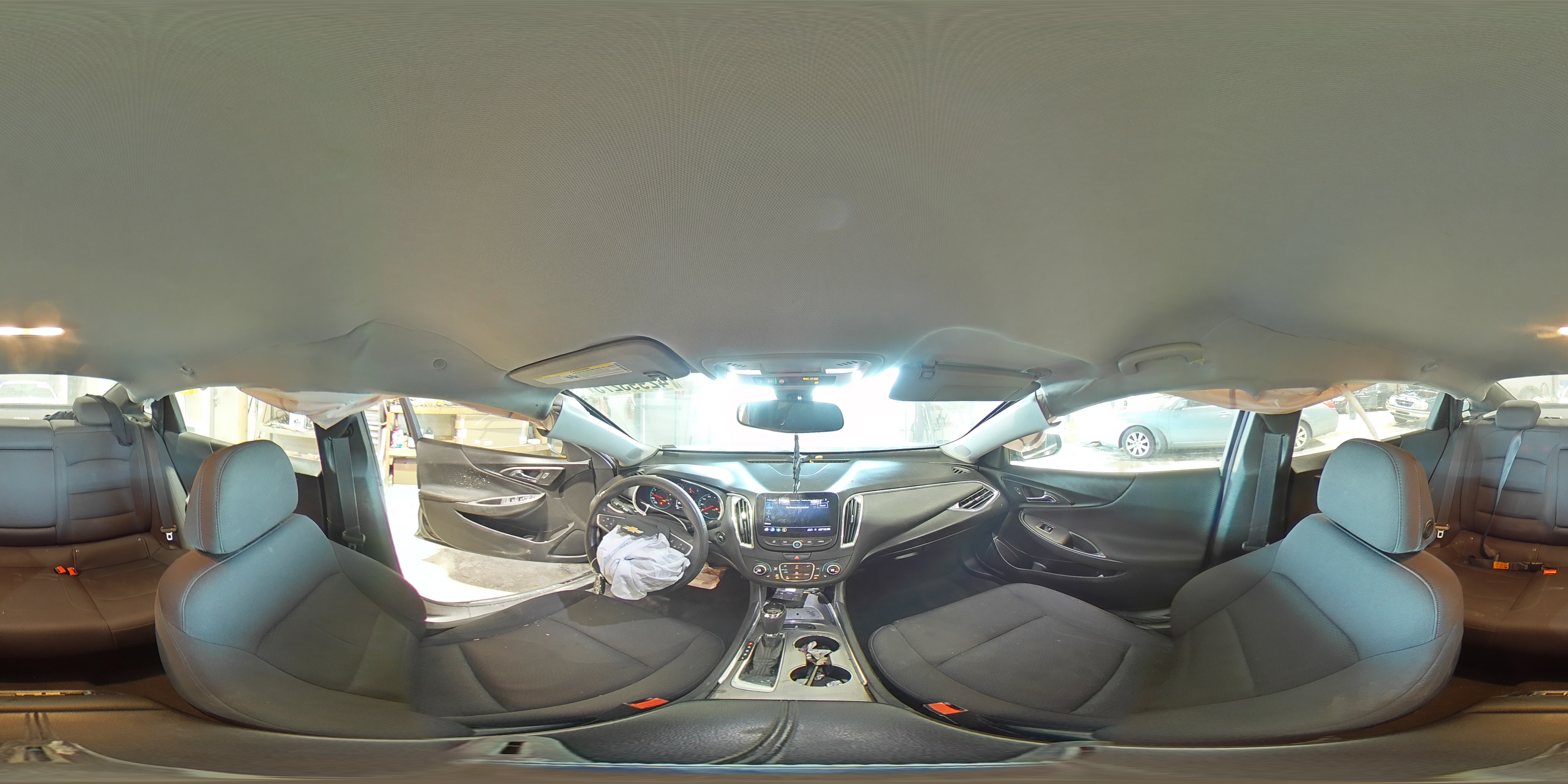 2019 Chevrolet Malibu - Image 13