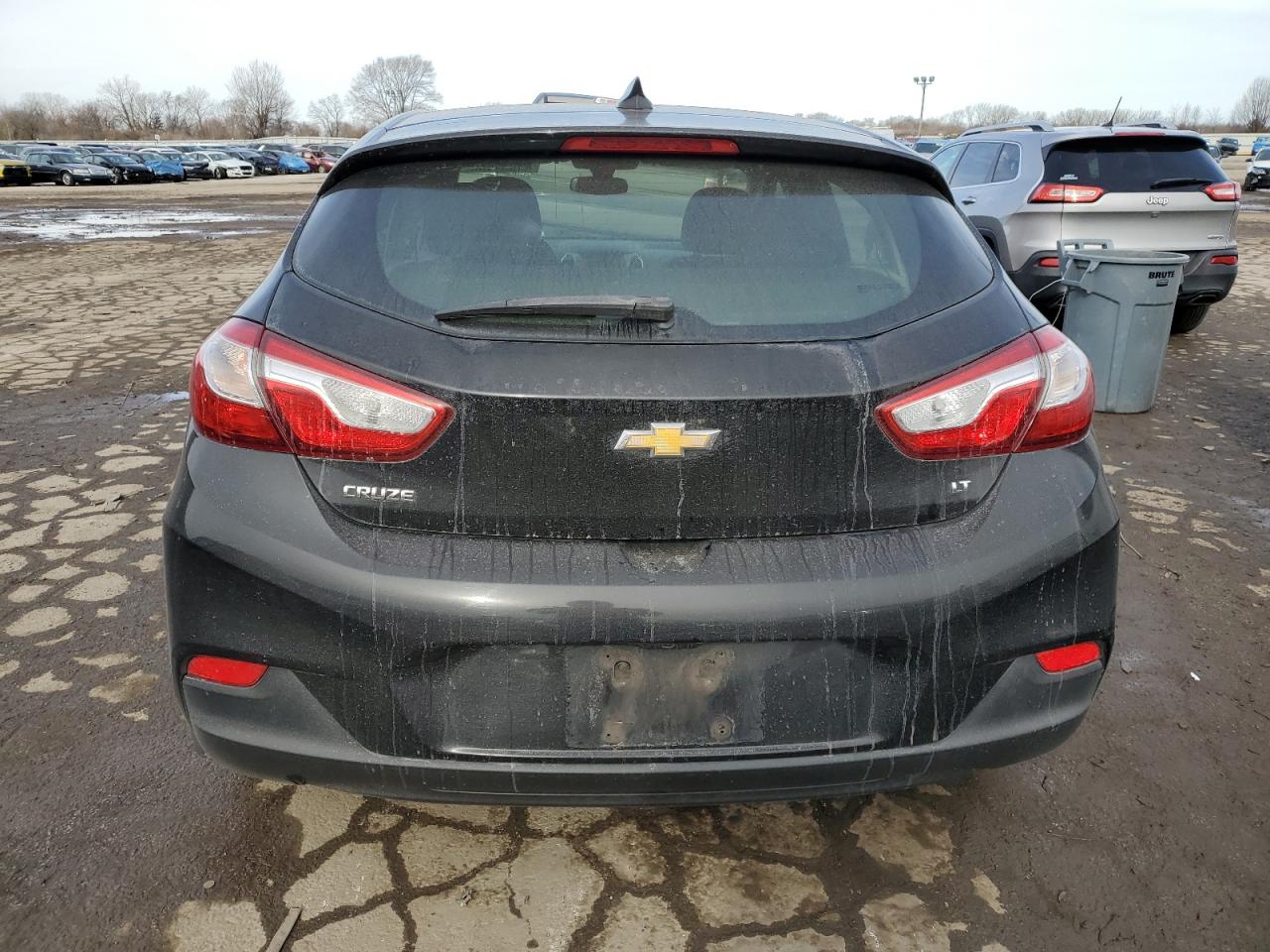 2018 Chevrolet Cruze - Image 6