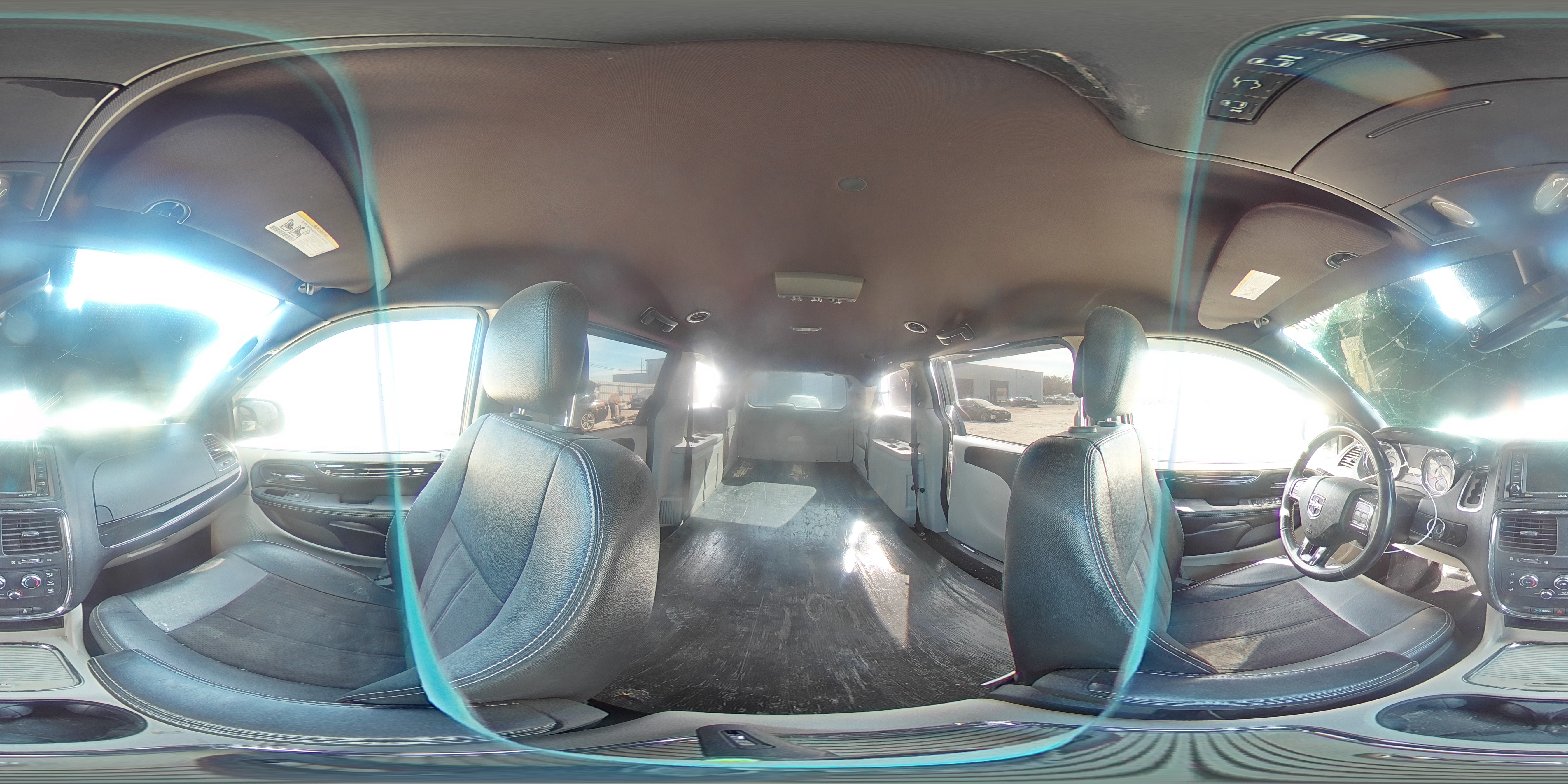 2019 Dodge Caravan - Image 14