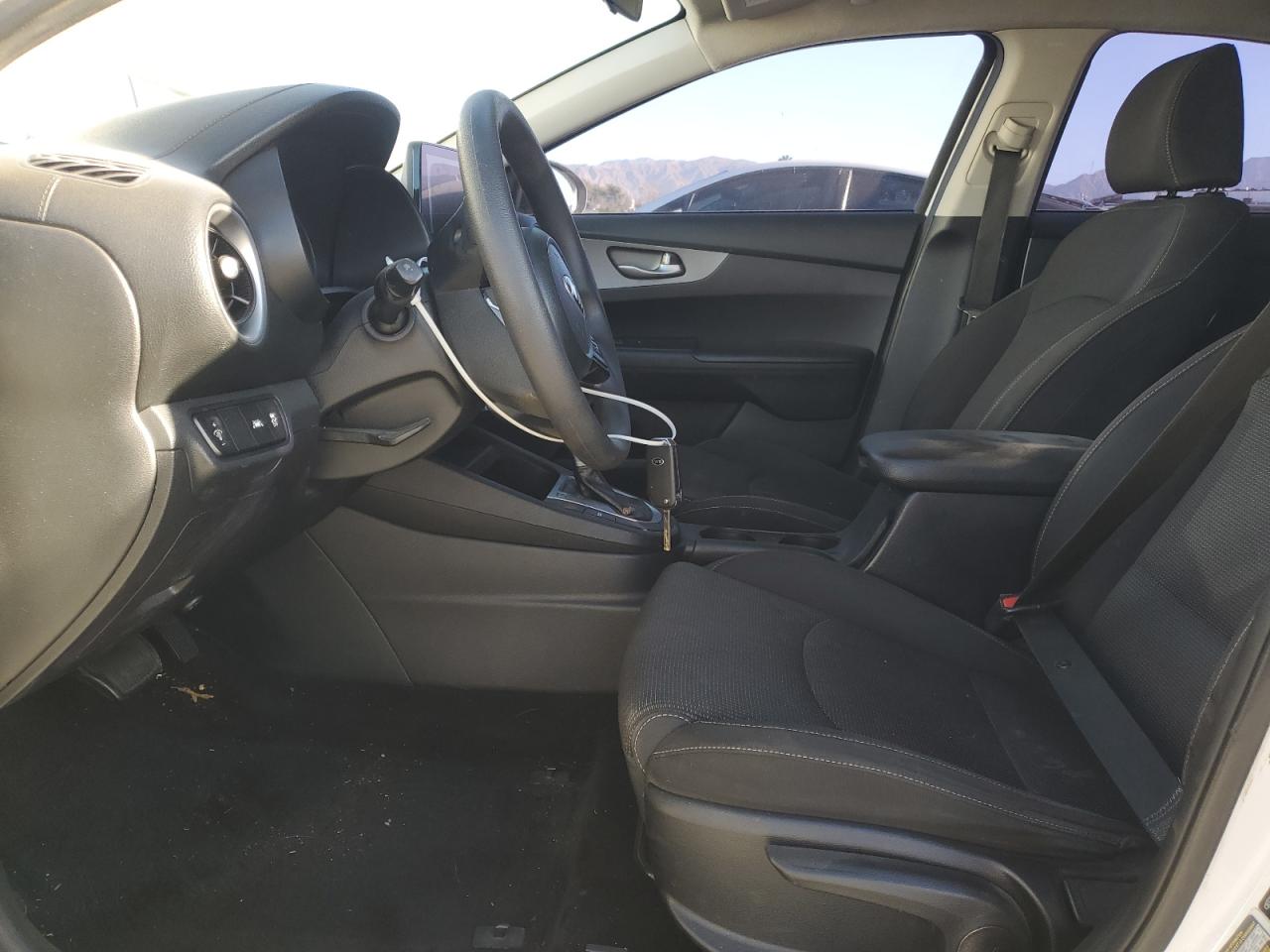 2019 Kia Forte - Image 7