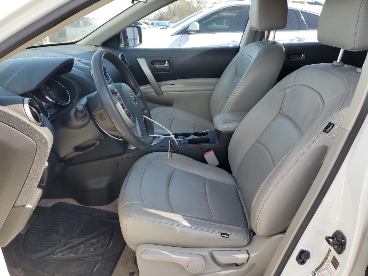 2014 Nissan Rogue - Image 7