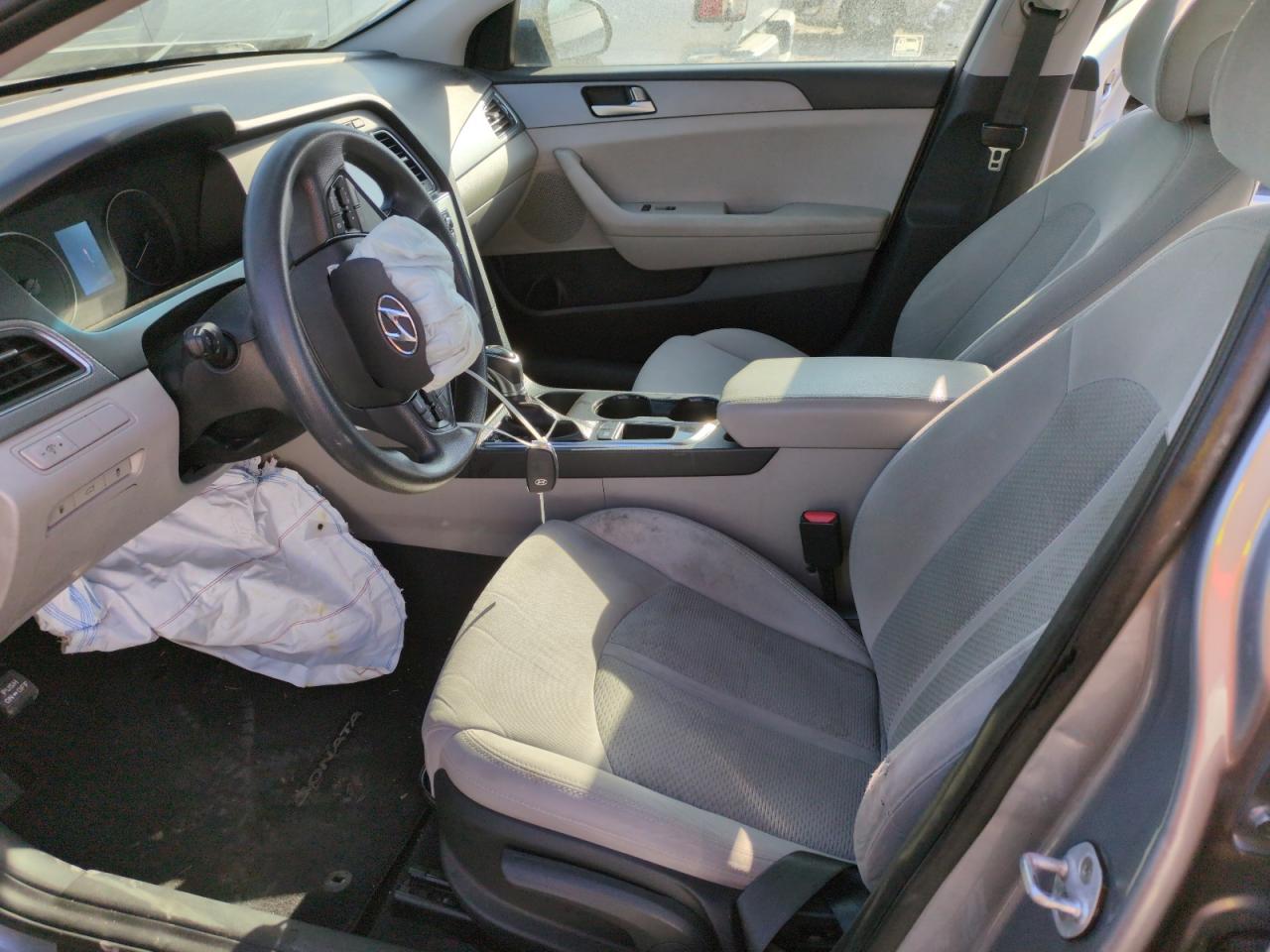 2017 Hyundai Sonata - Image 7