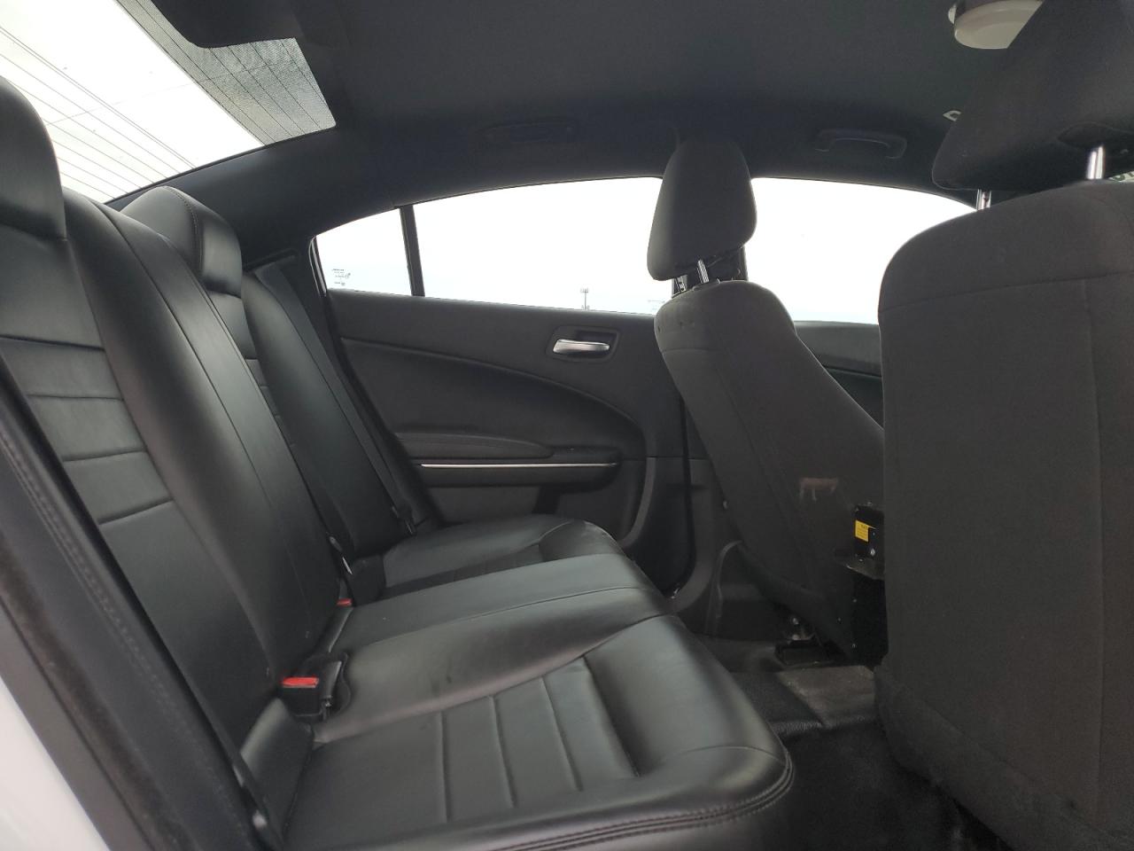 2018 Dodge Charger - Image 10