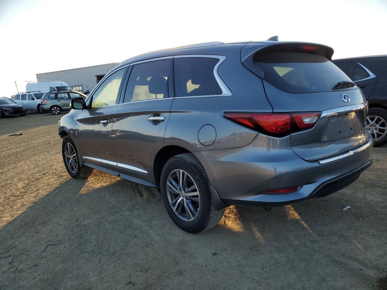 2017 Infiniti QX60 - Image 2