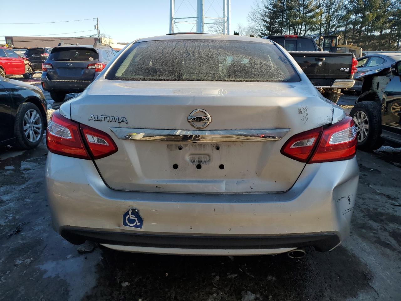 2017 Nissan Altima - Image 6